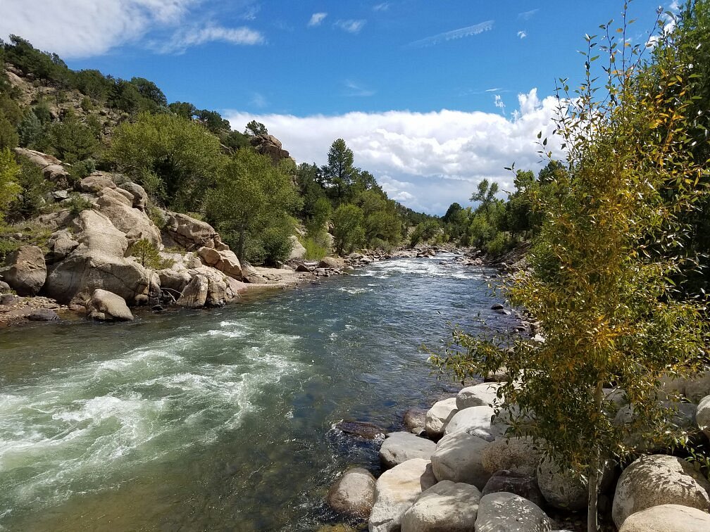 Buena Vista River Park on the Arkansas River, a popular day trip from Fairplay Colorado